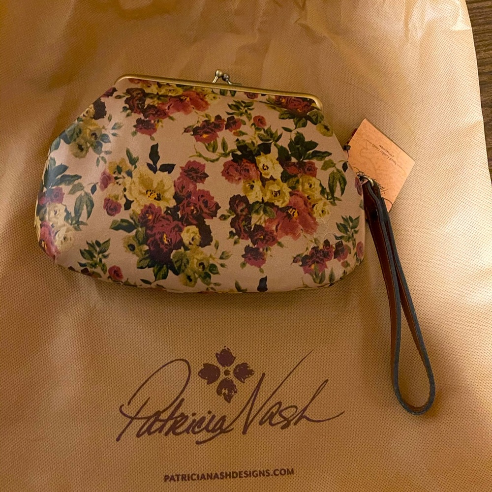 Patricia Nash wallet